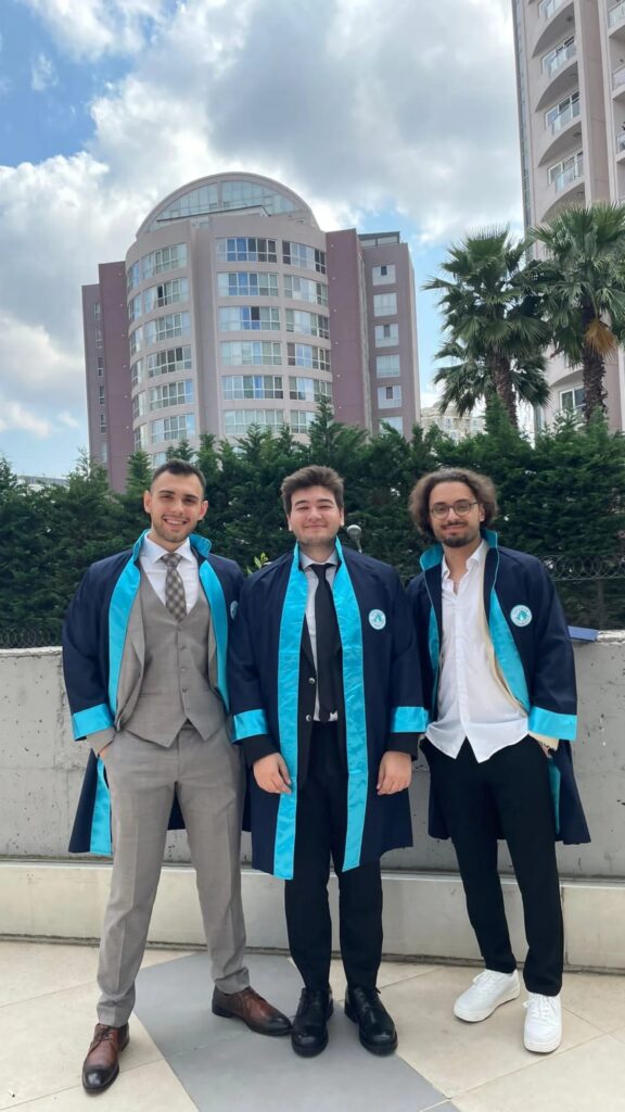 Mezuniyetin hissettirdikleri — içerik görseli